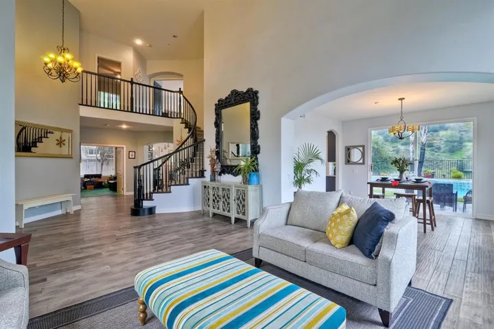 3261 Rosewood Lane, Escondido, California 92027