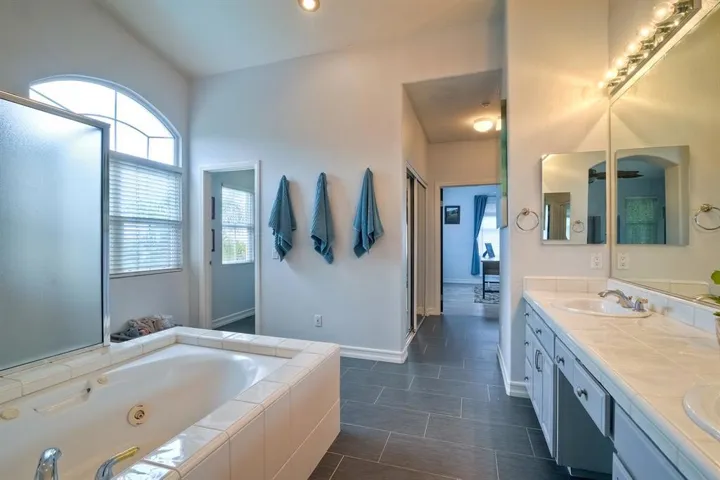 3261 Rosewood Lane, Escondido, California 92027