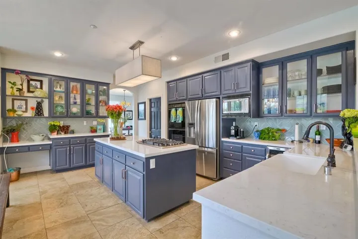 3261 Rosewood Lane, Escondido, California 92027