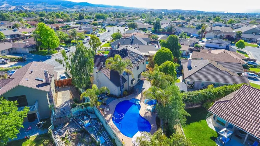 1650 Bodega Court, Hollister, California 95023