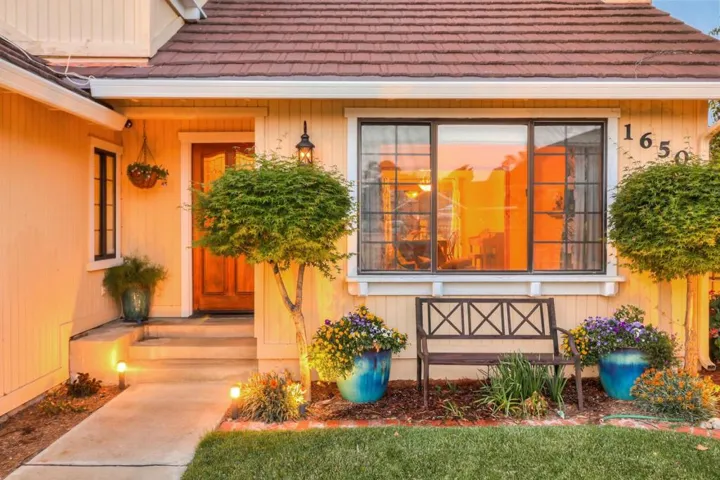 1650 Bodega Court, Hollister, California 95023