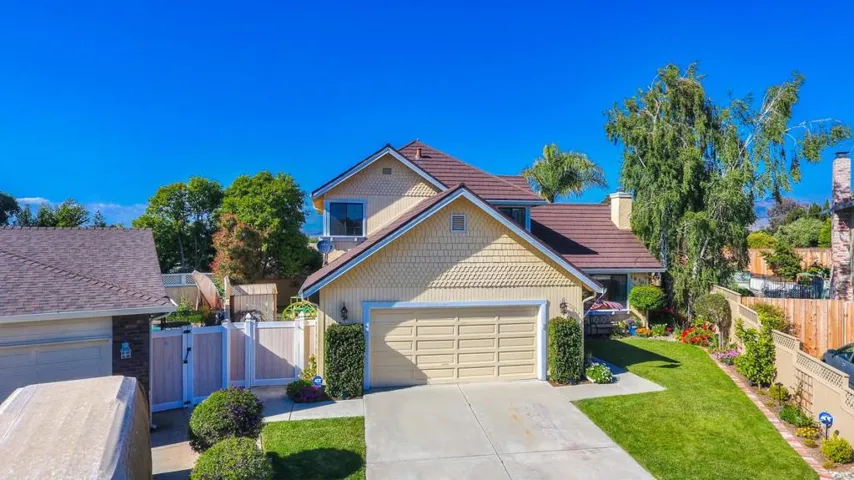 1650 Bodega Court, Hollister, California 95023