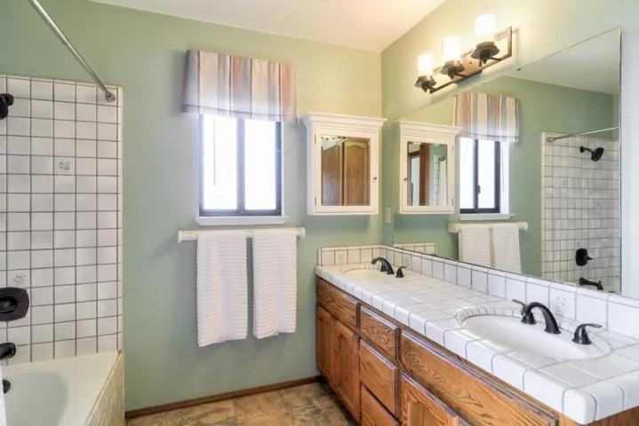 1650 Bodega Court, Hollister, California 95023