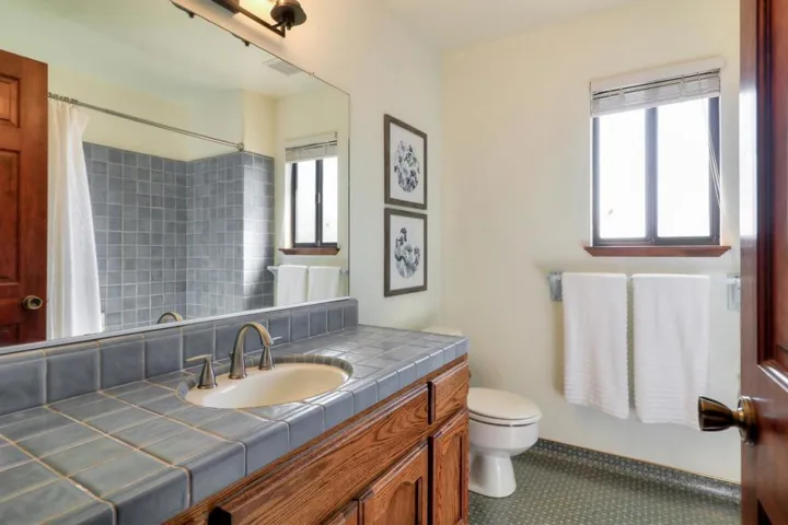 1650 Bodega Court, Hollister, California 95023