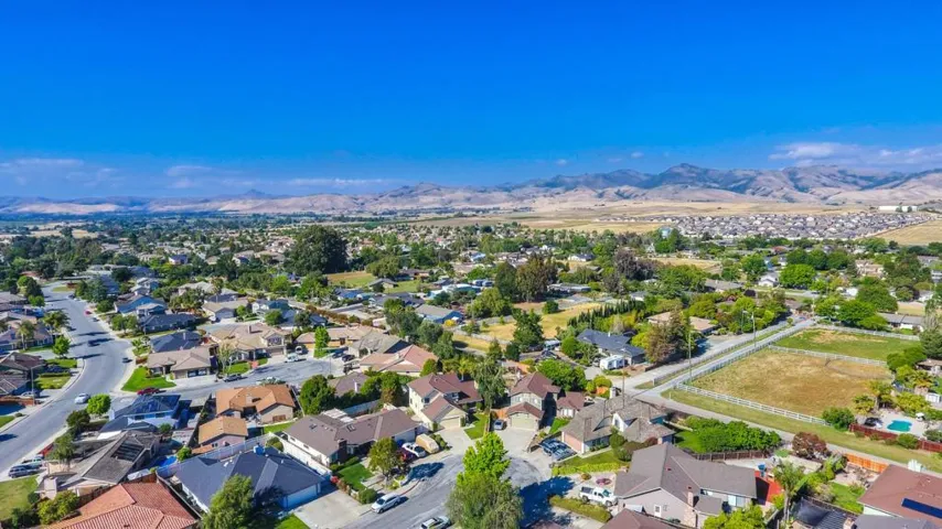 1650 Bodega Court, Hollister, California 95023