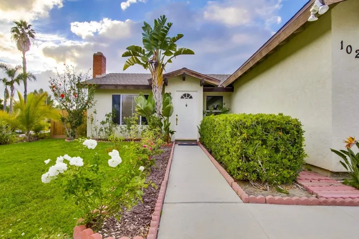 102 Oxbow, Encinitas, California 92024