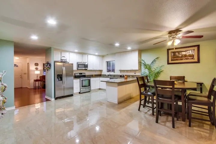 102 Oxbow, Encinitas, California 92024