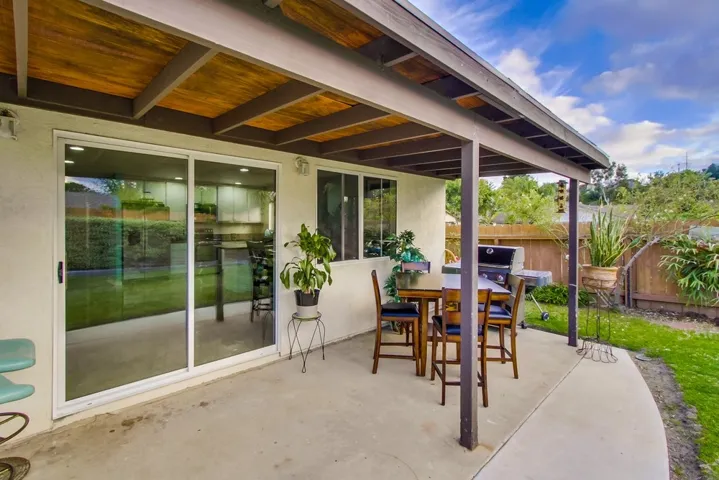 102 Oxbow, Encinitas, California 92024