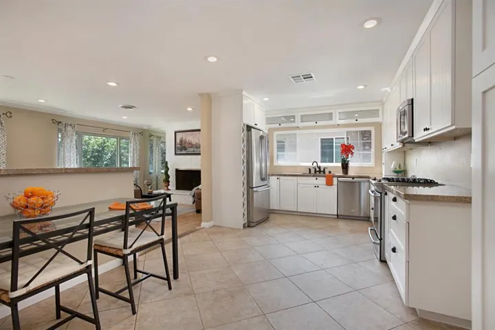 6743 Vigo Drive, La Mesa, California 91942