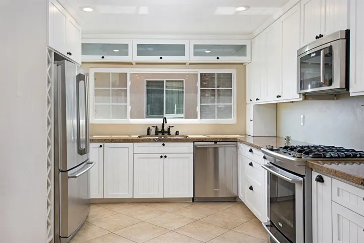 6743 Vigo Drive, La Mesa, California 91942