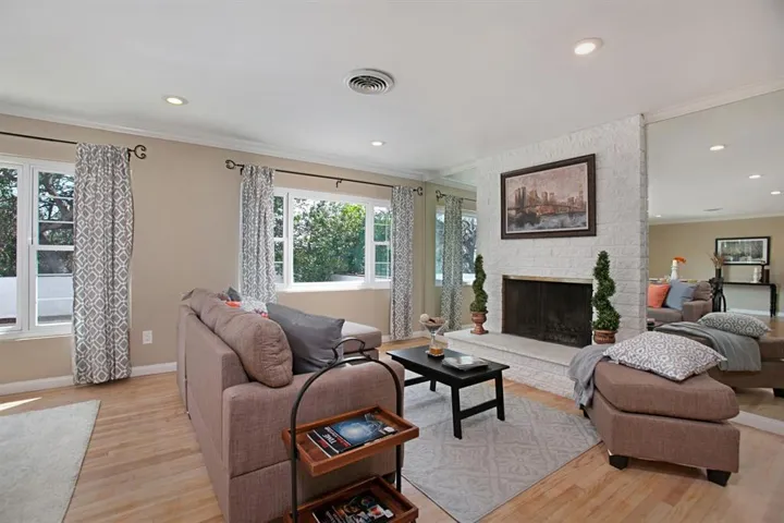 6743 Vigo Drive, La Mesa, California 91942