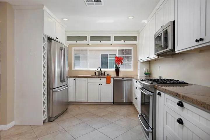 6743 Vigo Drive, La Mesa, California 91942