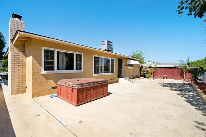 6743 Vigo Drive, La Mesa, California 91942
