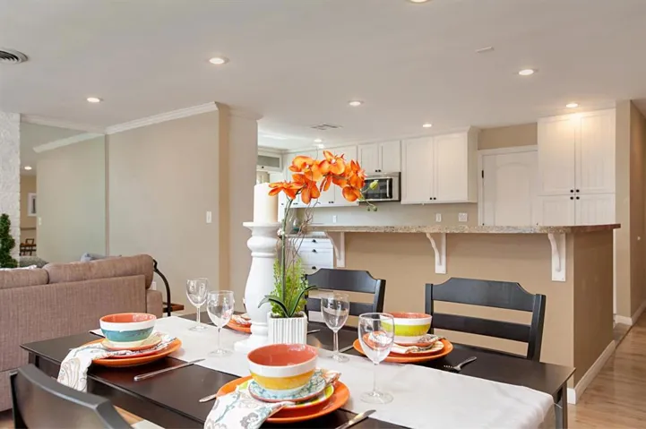 6743 Vigo Drive, La Mesa, California 91942