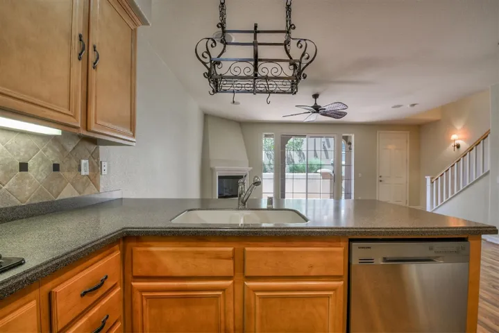 7749 Calle Andar, Carlsbad, California 92009
