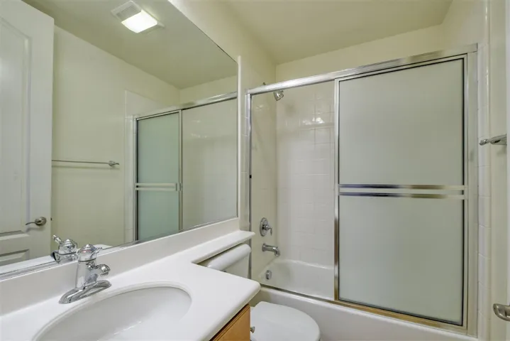7749 Calle Andar, Carlsbad, California 92009