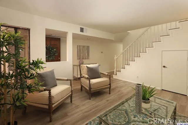 430 W Dryden Street 6, Glendale, California 91202