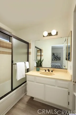 430 W Dryden Street 6, Glendale, California 91202