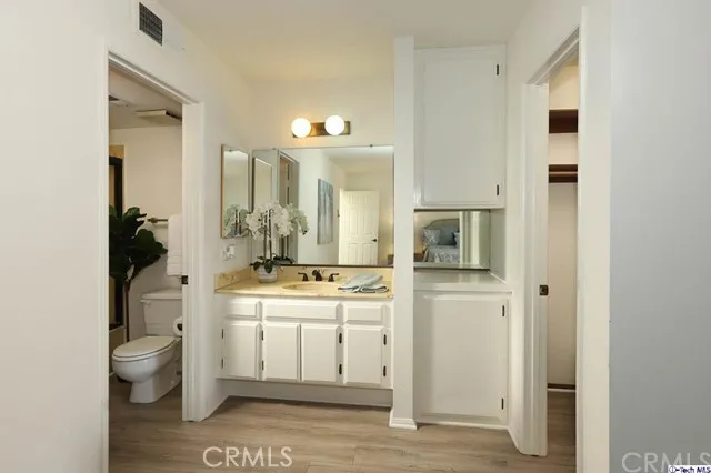 430 W Dryden Street 6, Glendale, California 91202