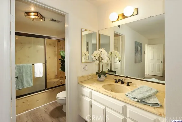 430 W Dryden Street 6, Glendale, California 91202