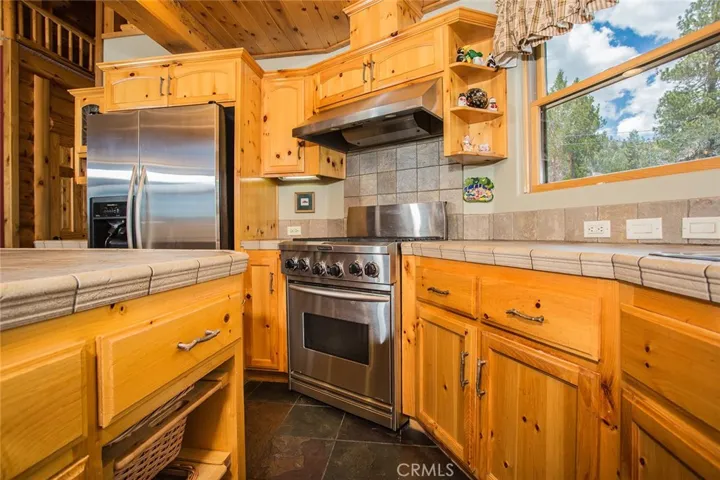 1165 Green Mountain Drive, Big Bear, California 92314