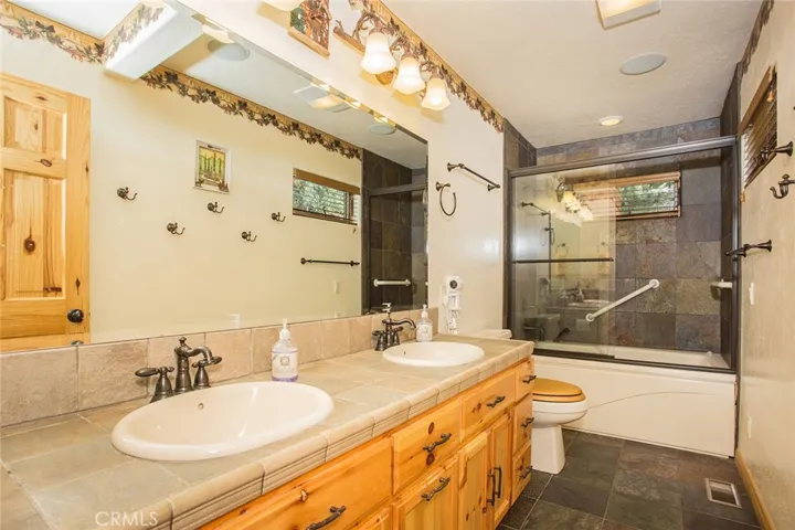 1165 Green Mountain Drive, Big Bear, California 92314