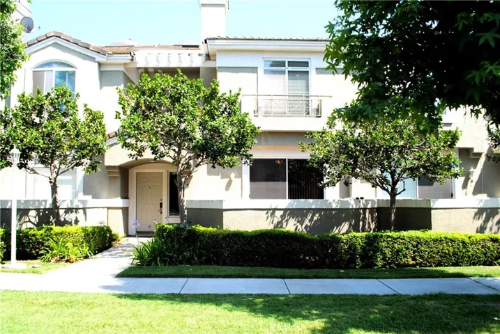 698 Azure Lane 3, Corona, California 92879