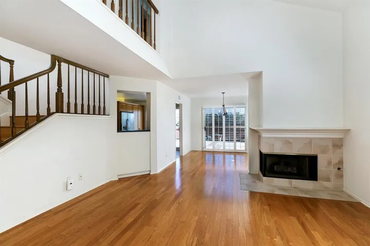 7216 Lantana, Carlsbad, California 92011