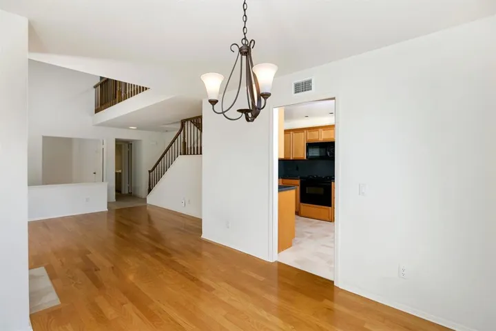 7216 Lantana, Carlsbad, California 92011