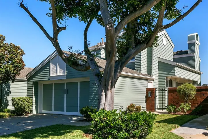 7216 Lantana, Carlsbad, California 92011