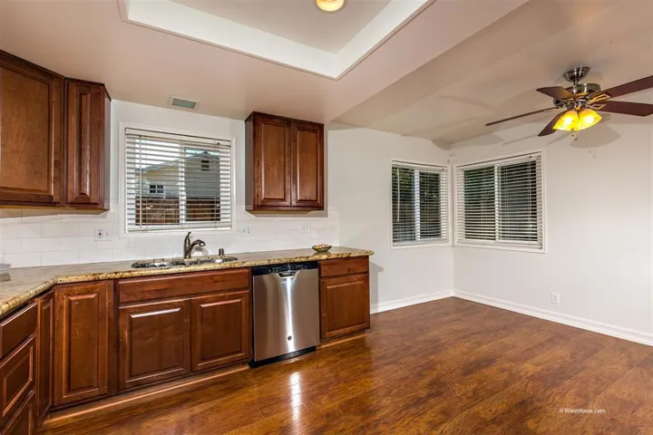 3413 Santa Clara Way, Carlsbad, California 92010