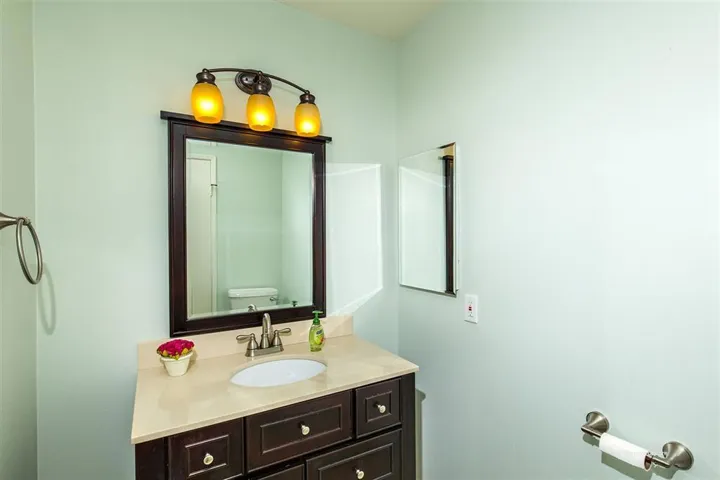 3413 Santa Clara Way, Carlsbad, California 92010