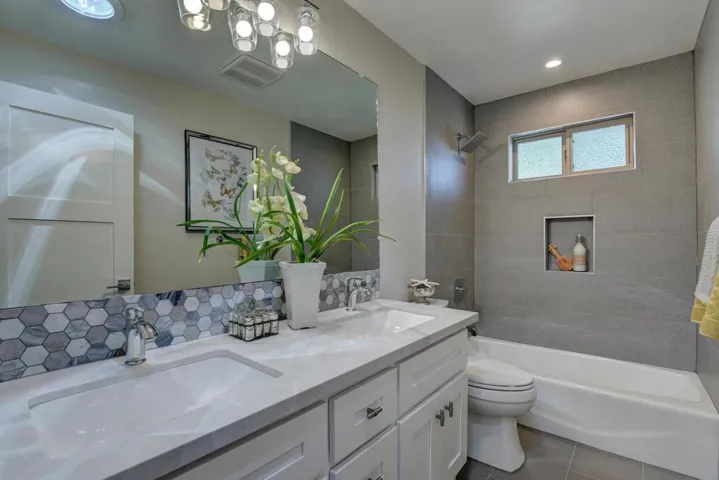 1079 Firth Court, Sunnyvale, California 94087