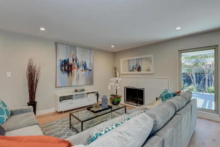 1079 Firth Court, Sunnyvale, California 94087