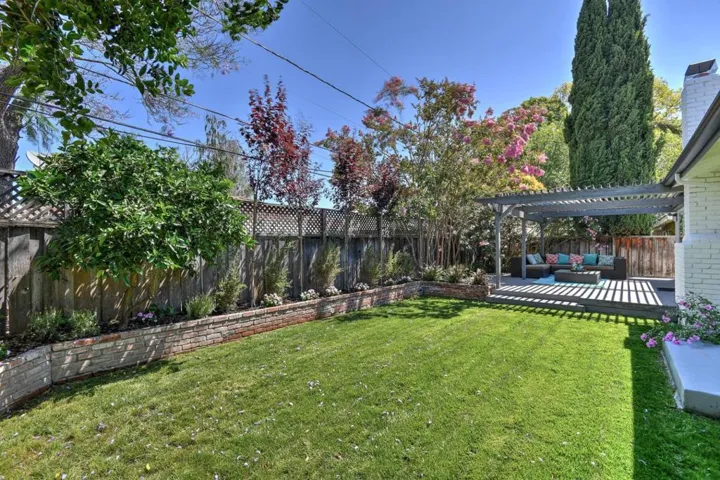 1079 Firth Court, Sunnyvale, California 94087