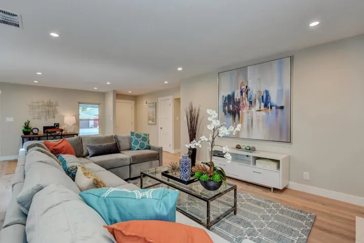 1079 Firth Court, Sunnyvale, California 94087