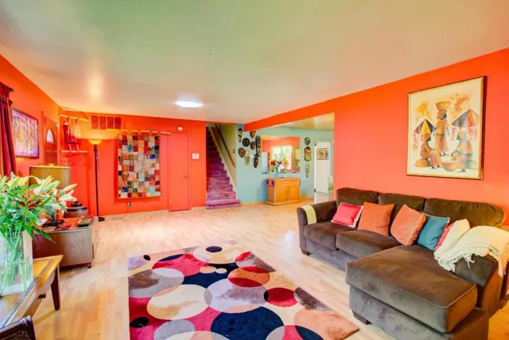 10555 Mark Street, Oakland, California 94605