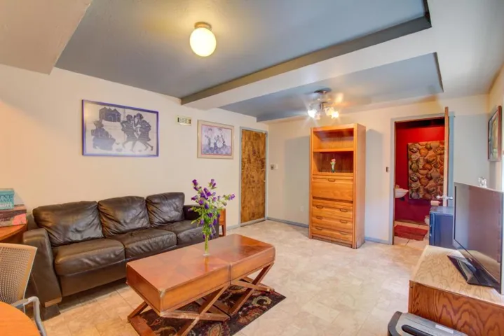 10555 Mark Street, Oakland, California 94605