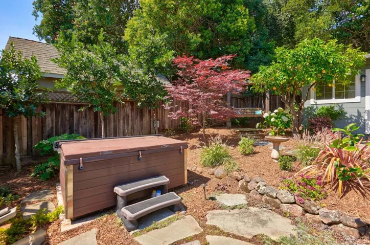 1408 Cordilleras Avenue, San Carlos, California 94070