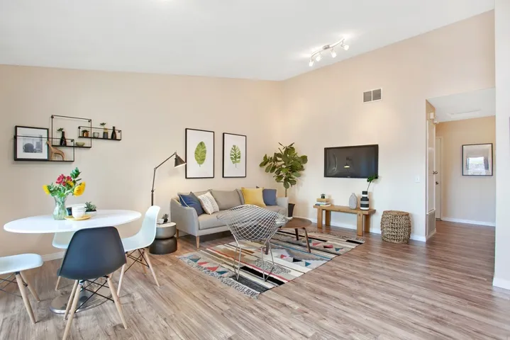 329 Ranchwood Glen, Escondido, California 92026