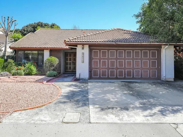 9675 Graceland Way, San Diego, California 92129