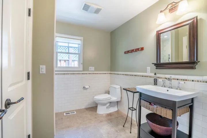 10131 Deeprose Place, Cupertino, California 95014