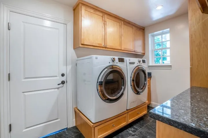 10131 Deeprose Place, Cupertino, California 95014