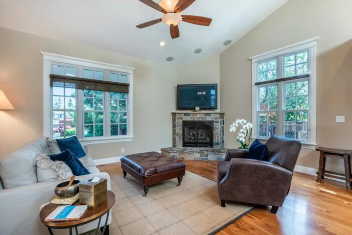 10131 Deeprose Place, Cupertino, California 95014