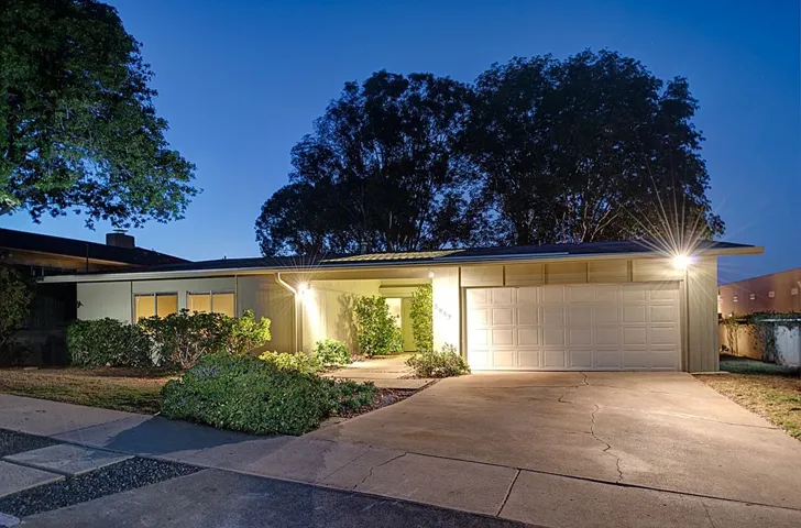 5867 Soledad Mountain Road, La Jolla, California 92037