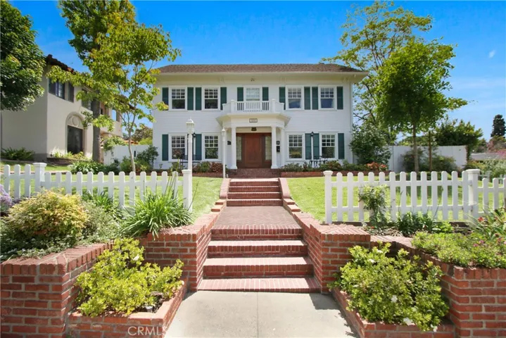 6056 Friends Avenue, Whittier, California 90601