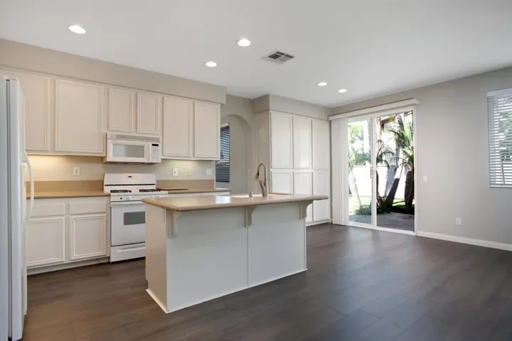 6081 Paseo Monona, Carlsbad, California 92009