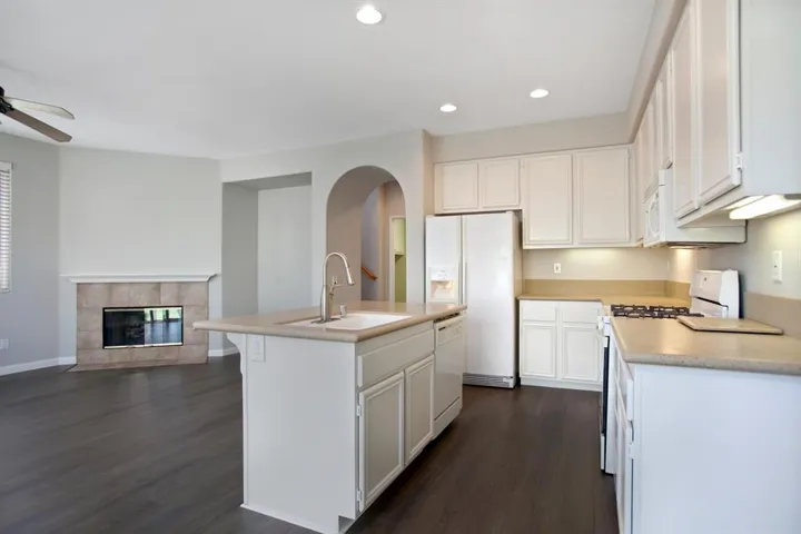 6081 Paseo Monona, Carlsbad, California 92009