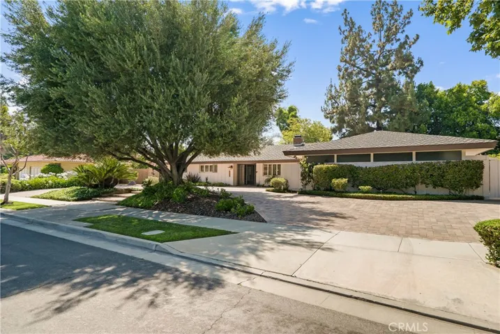 6390 Lancelot Court, Riverside, California 92506