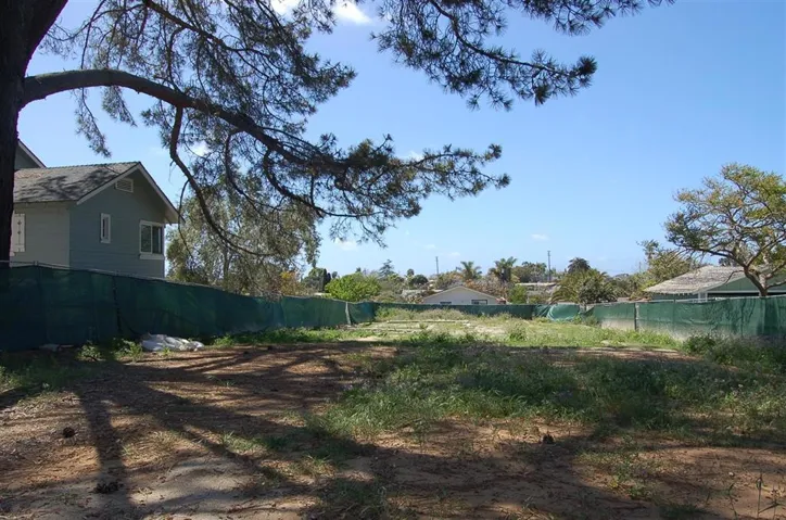 2605 Drive, Carlsbad, California 92008